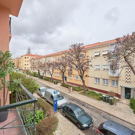 Sunny Renovated Apt With Ac, By Timecooler Lisboa Екстериор снимка